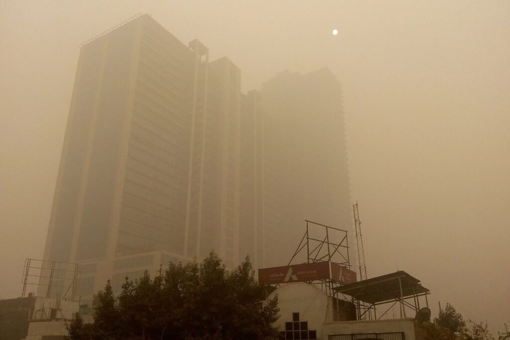Delhi records season's worst air quality with AQI of 481